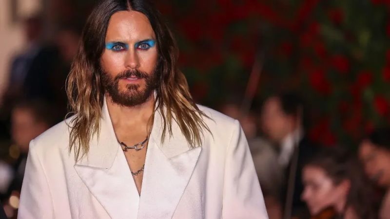 Yikinishaga imbere y'abana: Jared Leto yashinjwe guhohotera abagore icyenda
