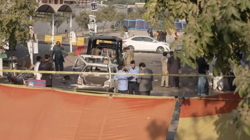 Pakistan: Igitero cy'ubwiyahuzi cyagabwe ku rukiko cyahitanye 12