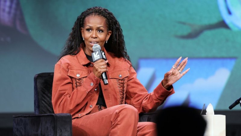 Michelle Obama asanga kuba Amerika yagira Perezida w'umugore biri kure nk'ukwezi