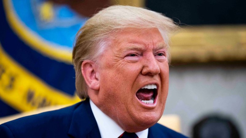 Trump yandagaje umunyamakuru