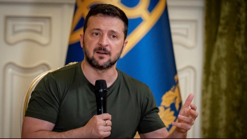 Perezida wa Ukraine arasaba ibiganiro Putin w'Uburusiya