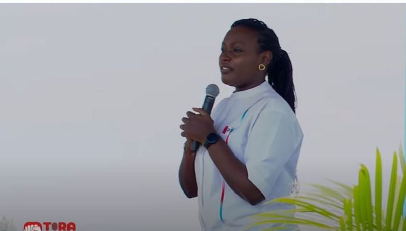 Ayoboye Minisiteri yajyaga ajyamo agiye kurya umunyenga muri Lift(ascenseur) yayo - Ishimwe rya Irere