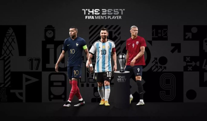 FIFA yatangaje abakinnyi batatu izakuramo uzegukana igihembo cy'umukinnyi mwiza ku isi