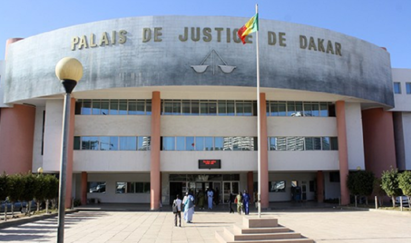 Senegal: Urukiko rwateye utwatsi runatesha agaciro icyemezo cya Perezida Macky sall cyo kwigizayo amatora