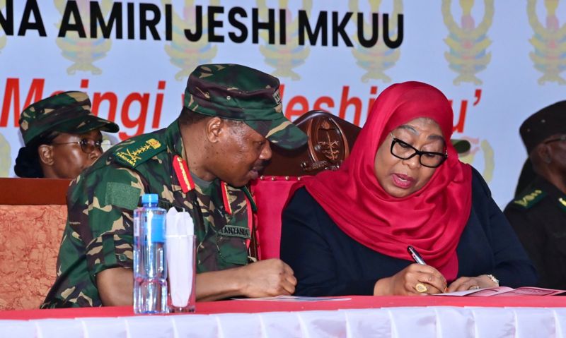 Tanzania: Samia Suluhu yemereye igisirikare ko leta igiye guhagurukira ikibazo cy'impunzi
