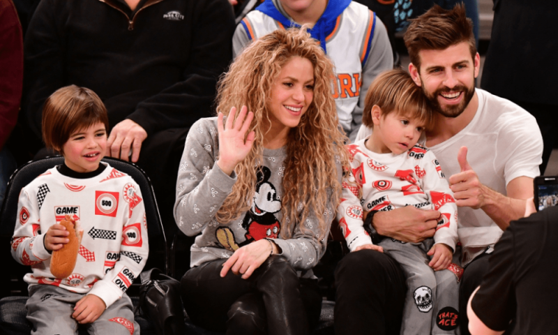 Pique yahaye ibintu 2 bidasanzwe Shakira kugira ngo amureke arere abana babyaranye