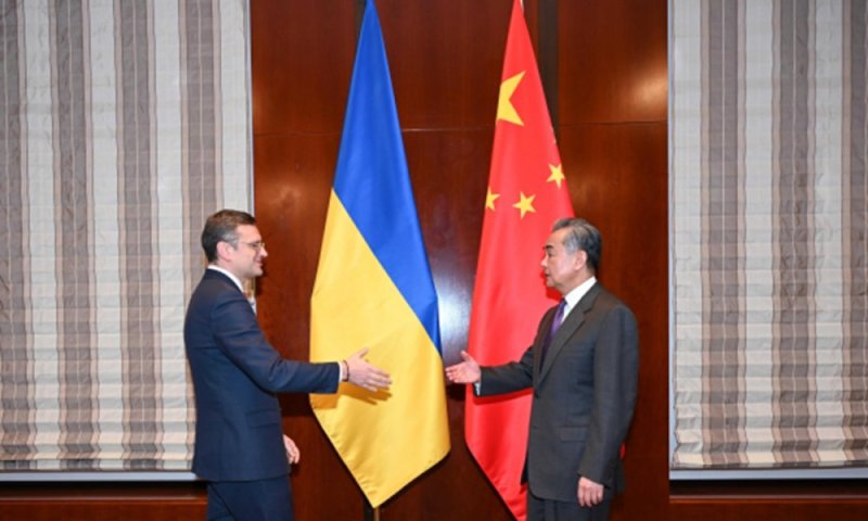 Minisitiri w'ububanyi n'amahanga wa Ukraine yasuye inshuti magara y'u Burusiya
