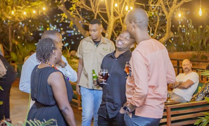 Skol ikomeje kudabagiza abakunzi b'Ibinyobwa byayo! Imurika bwambere Virunga Corner muri Kigali