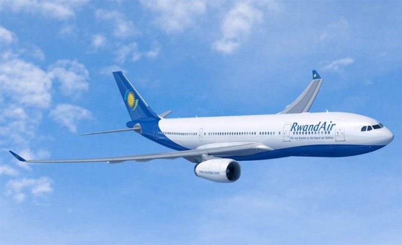 Abacuruza amatike y'indege mu Rwanda bari mu marira