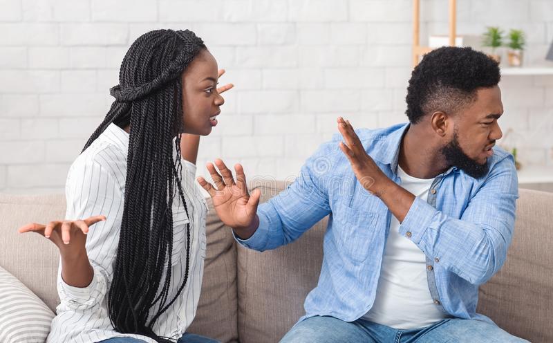 Reba ibintu bizakwereka umukobwa utazubaka urugo ngo rukomere 