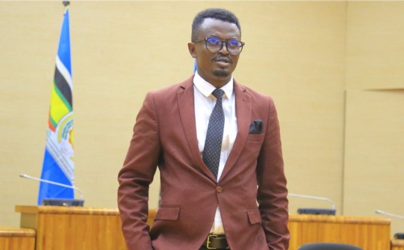 Umunyamakuru Nkundineza ubushinjacyaha bwamusabiye gukurikiranwa afunze