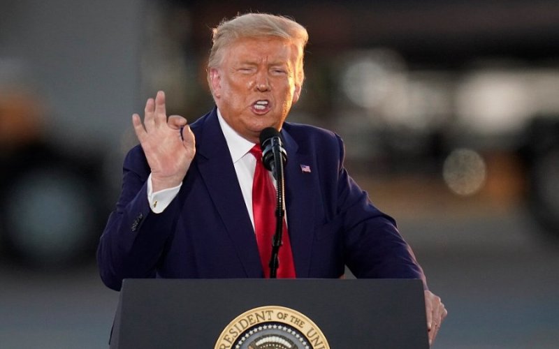 Trump yemeje ko Amerika iri kurasa muri Iran
