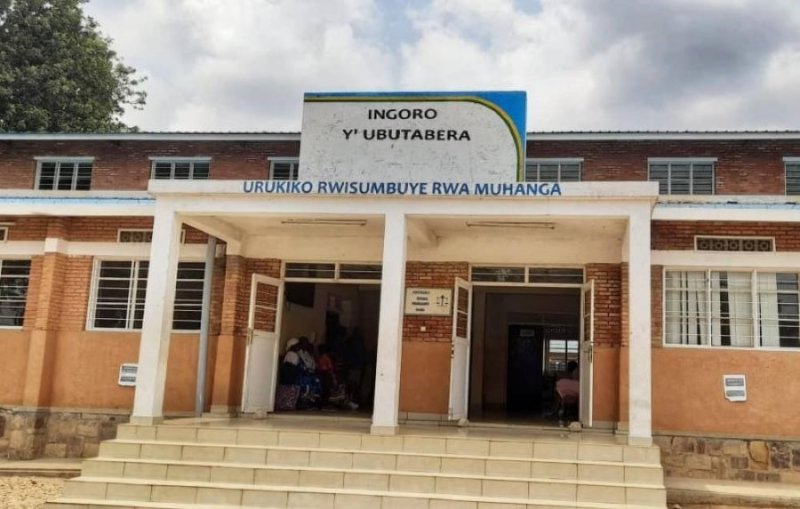 Muhanga: Umusore w'imyaka 22 akurikiranweho kwica nyina