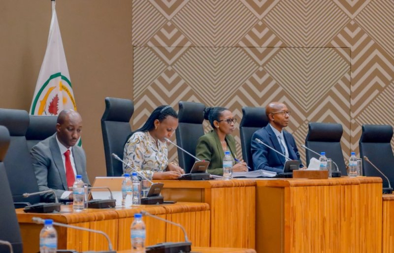 Abadepite bemeje amasezerano u Rwanda rwagiranye n'ibihugu 12