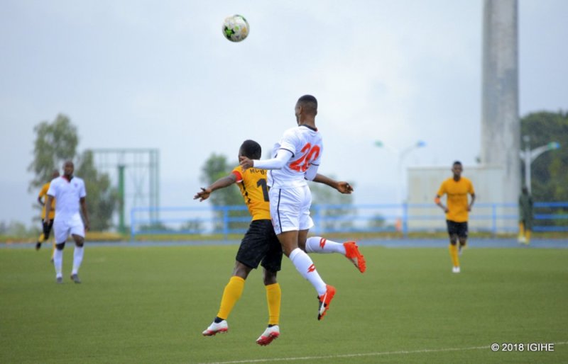 FERWAFA yisubiyeho ku byo yari yategetse amakipe ngo shampiyona isubukurwe,iha umukoro MINISPORTS umupira