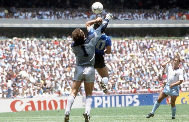 Umwenda Maradona yambaye mu gikombe cy'Isi 1986 wagurishijwe akayabo kadasanzwe
