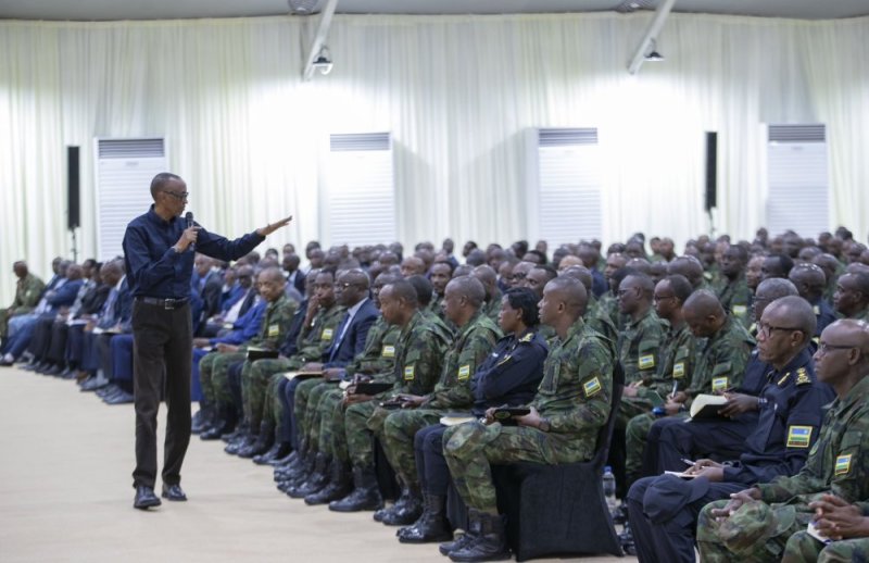 Perezida Kagame yayoboye inama nkuru ya gisirikare