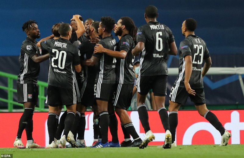 Manchester City nayo yasezerewe nabi muri UEFA Champions League