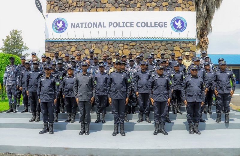 Musanze: Ba Ofisiye 45 basoje amahugurwa ku mikorere ya kinyamwuga n'ubuyobozi