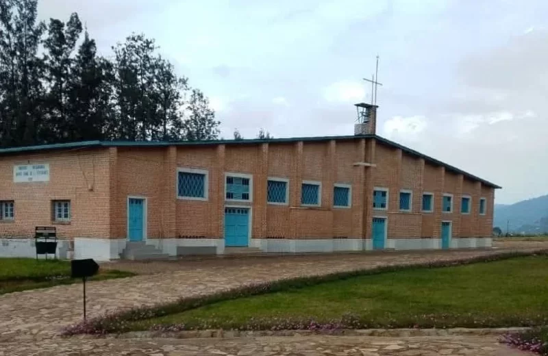 Insengero zari zimaze igihe zifunze zatangiye gufungurwa
