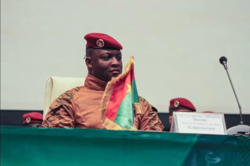 Perezida Ibrahim Traoré yirukanye Minisitiri w'Intebe ndetse anasesa guverinoma