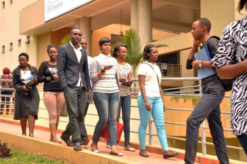  Menya icyatumye kaminuza y'u Rwanda itanga buruse nke ku banyeshuri b'uyu mwaka