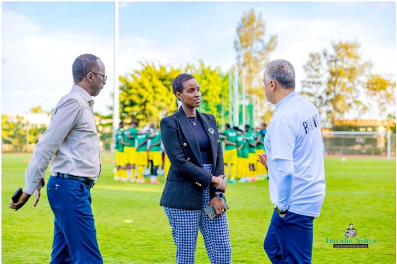 Minisitiri Mukazayire yasabye Amavubi kwimana u Rwanda imbere ya Nigeria 