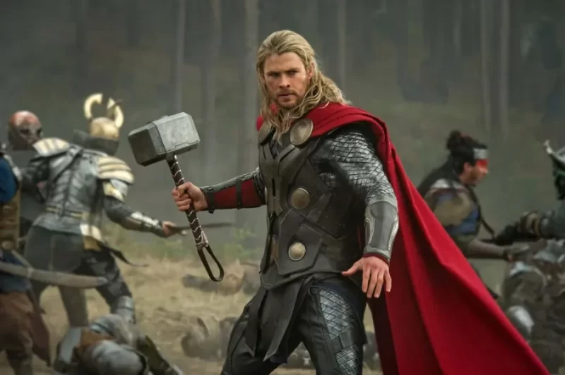 Chris Hemsworth yahishuye impamvu yimukiye muri Australia