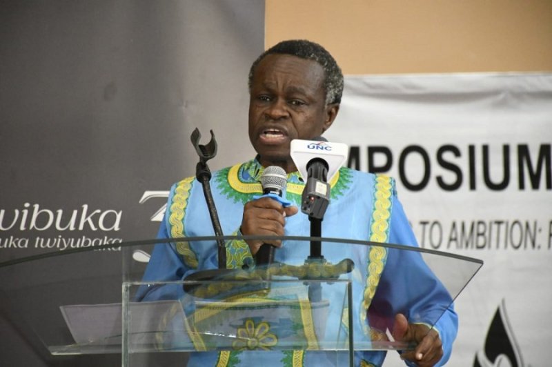 Prof Lumumba yatangaje ko iyo ushaka kureba ibikorwaremezo byubakwa uko ingengo y'imari yabiteganyije ujya i Kigali