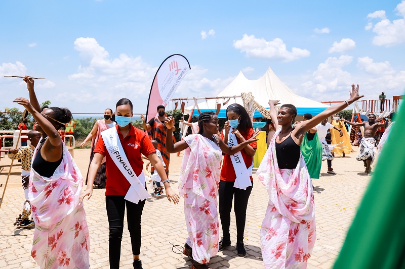 Mu birori bibereye ijisho abahatanira kuba Miss Rwanda 2022 Bizihirije umunsi w'Abagore i Rilima- AMAFOTO