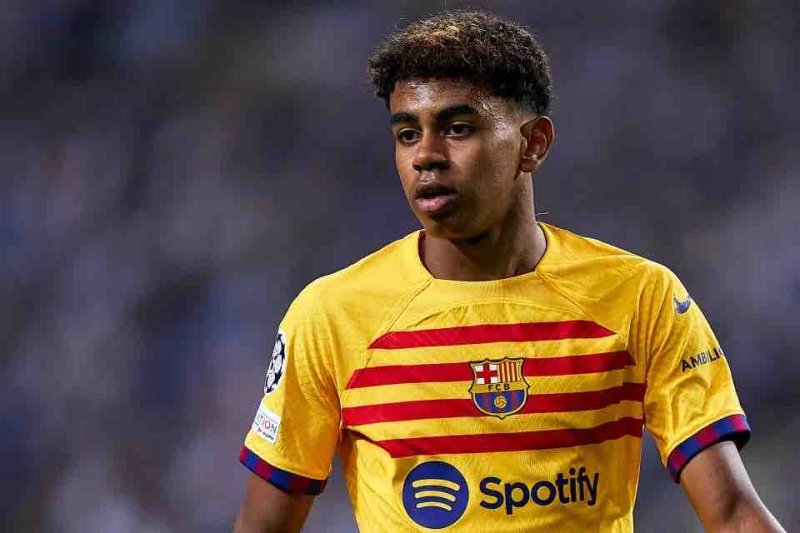 Umukinnyi wa FC Barcelona yavuye mu kibuga ajya mu bwiherero ntiyagaruka gukina