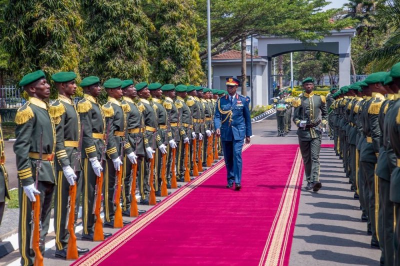 Perezida Kagame yihanganishije Kenya avuga icyo azibukira kuri Gen Ogolla