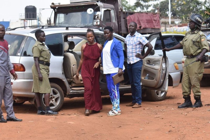Polisi yafunze umugore wakase igitsina cy'umugabo we agahunga
