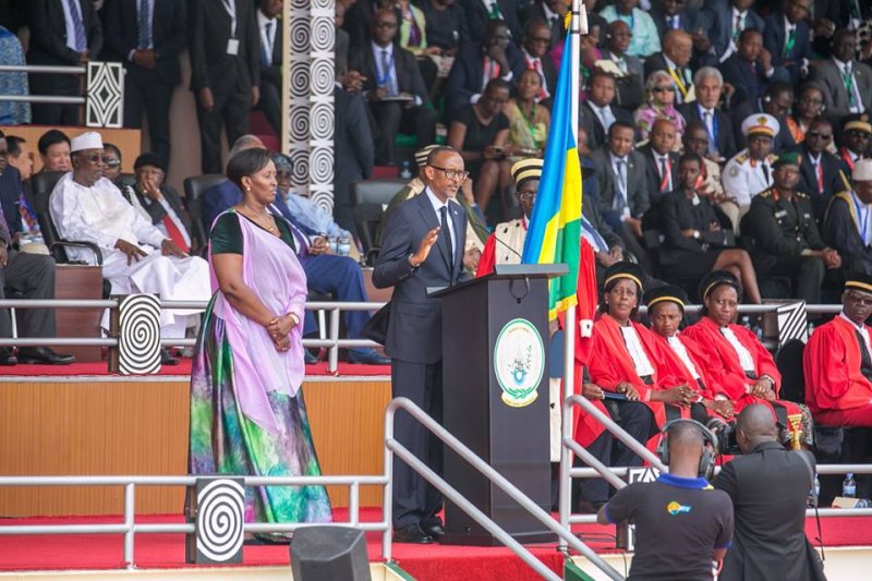 Menya ibikubiye mu ndahiro ya Perezida w'u Rwanda n'ibirango by'igihugu ahabwa