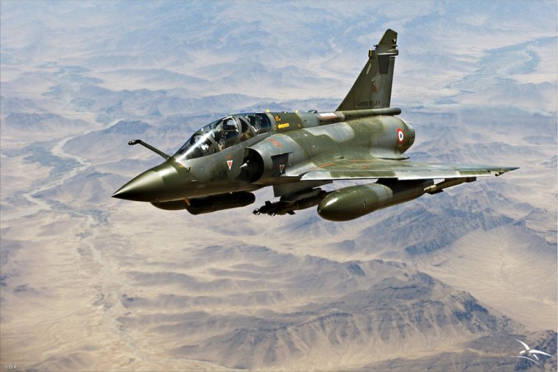 Indege z'intambara z'u Bufaransa zatangiye kuva muri Tchad