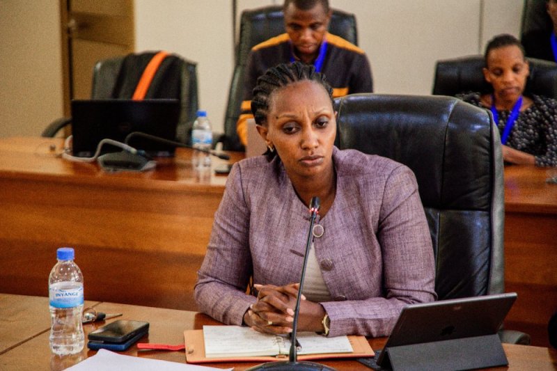 Mutesi Scovia yatabarije Itangazamakuru imbere y'Abadepite