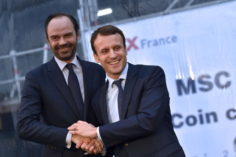 Amajwi asaba Macron kwegura akomeje kwiyongera