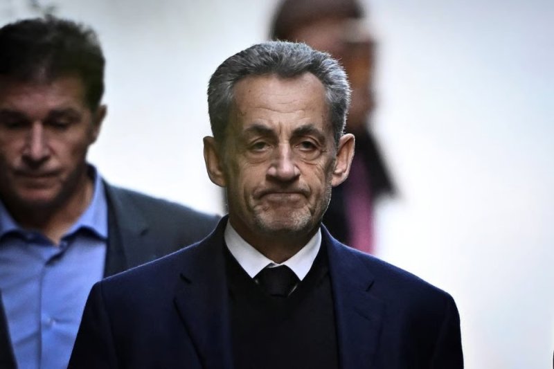 Urukiko rugiye kumva ugutakamba kwa Sarkozy, ushaka gukurwa muri gereza