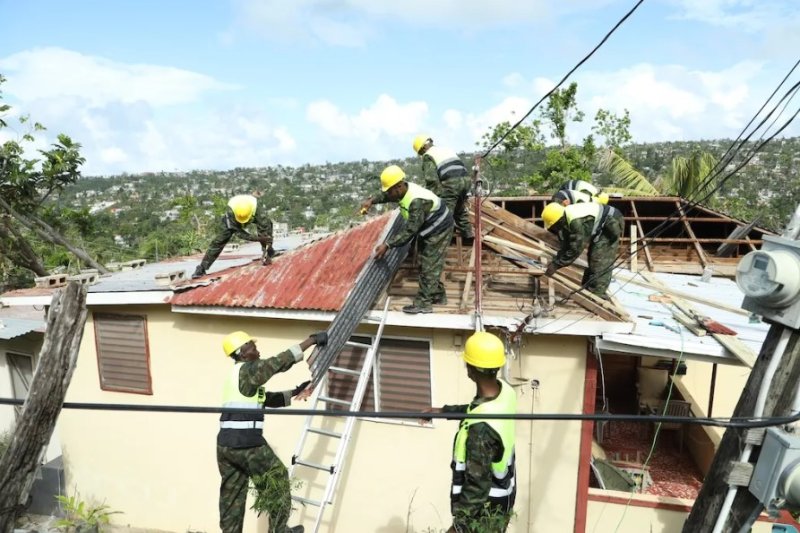 Abasirikare b'u Rwanda bagiye gutanga ubufasha ku Gihugu cyashegeshwe n'ibiza batangiye kubutanga