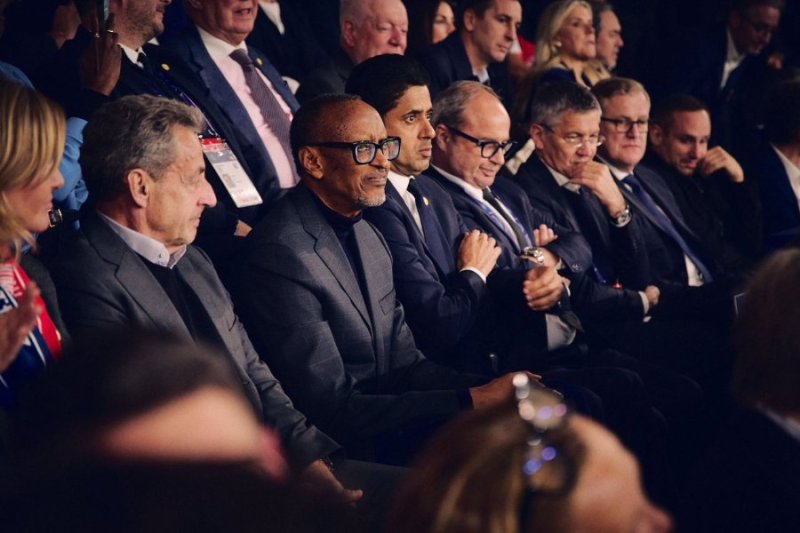 Perezida Kagame yakurikiye umukino wa Paris Saint-Germain na Bayern Munchen 