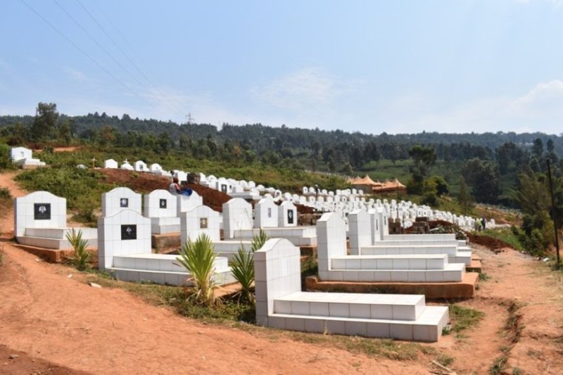 Nyamirambo : Abakoraga akazi ko gucukura imva no gushyingura barataka igihombo
