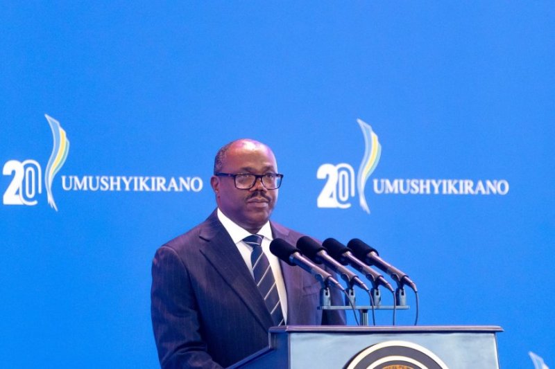 Minisitiri w'intebe yijeje perezida wa Repubulika kunoza imikorere mu nzego