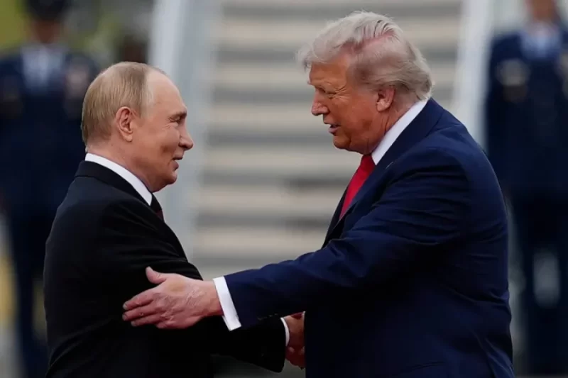 Trump yijeje Putin kumufasha kurangiza intambara yo Ukraine