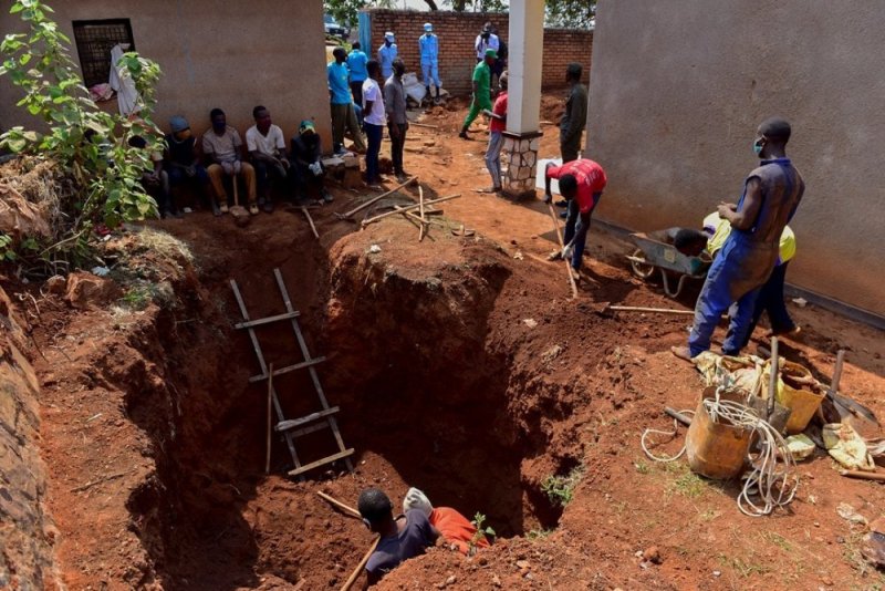 Nyarugenge: Imibiri isaga 100 y'abishwe muri Jenoside yakorewe Abatutsi yabonetse mu rugo rw'uwayikoze 