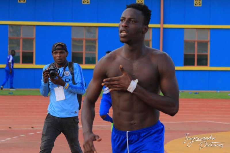 Micheal Sarpong wanzwe na Simba SC yamaze kumvikana na Yanga Africans