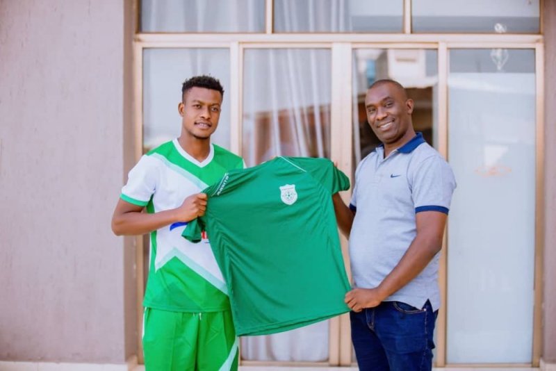 Kiyovu Sports ishishikariye gutwara igikombe yasinyishije Rutahizamu mushya w'Umukongomani [AMAFOTO]
