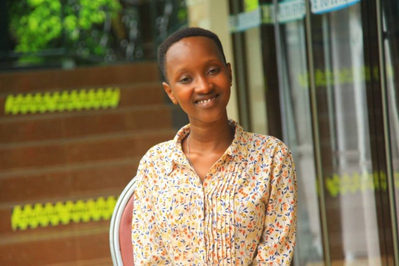 #Kwibuka28: Giramata w'imyaka 18 yageneye abanyarwanda ubutumwa bw'ihumure abinyujije mu indirimbo yise'Amarira ndira'.