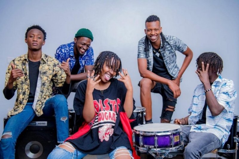 Birangiye bakoze indirimbo zisa! Rurageretse hagati ya Symphony Band na Ariel Wayz(VIDEO)