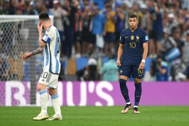 Kylian Mbappe yahishuye amagambo yabwiye Messi amaze kumutwara igikombe cy'isi