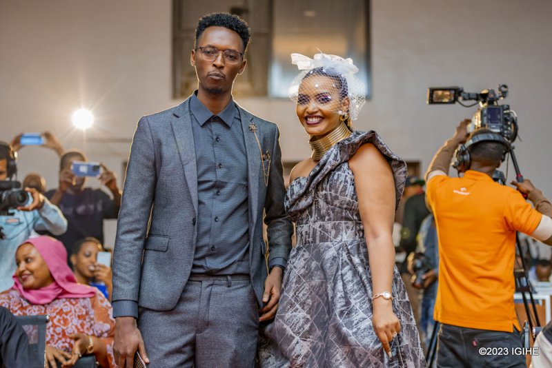 Bahavu yatsindiye imodoka yakaraboneka mu bihembo bya RIMA[AMAFOTO]